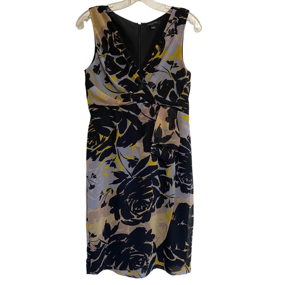 Banana Republic Dresses & Skirts - Banana Republic Sleeveless Print Wrap Cool Neutral Dress Abstract Floral - EUC 4